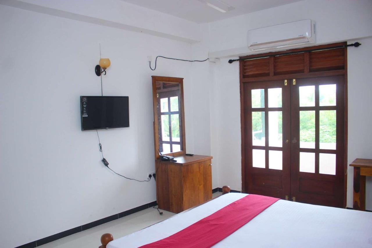 Heritage Eco Resort Kelaniya Buitenkant foto