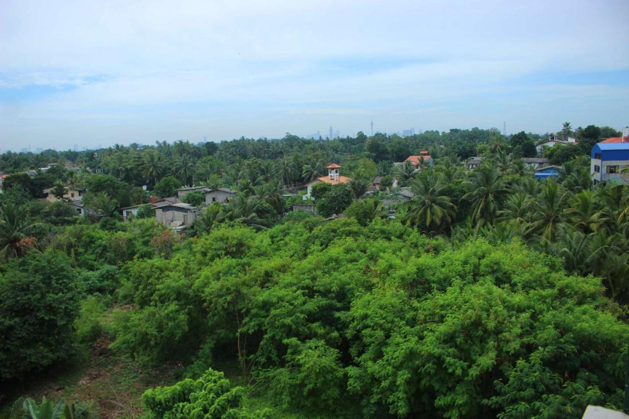 Heritage Eco Resort Kelaniya Buitenkant foto