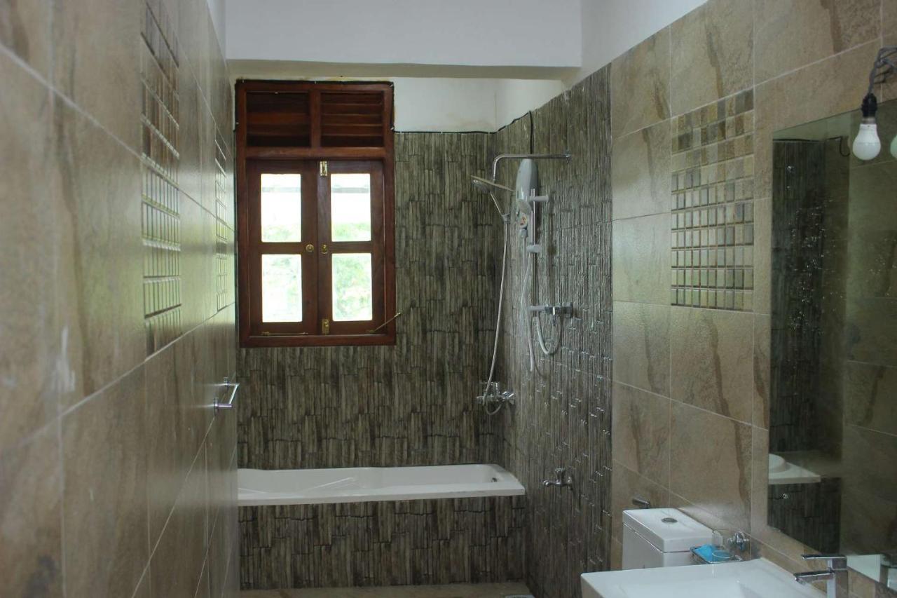 Heritage Eco Resort Kelaniya Buitenkant foto